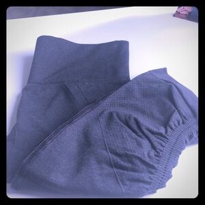 Lululemon 🍋 seamless crops